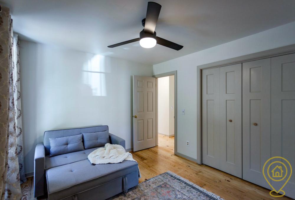 Selling Charming Colonial in Birdfield