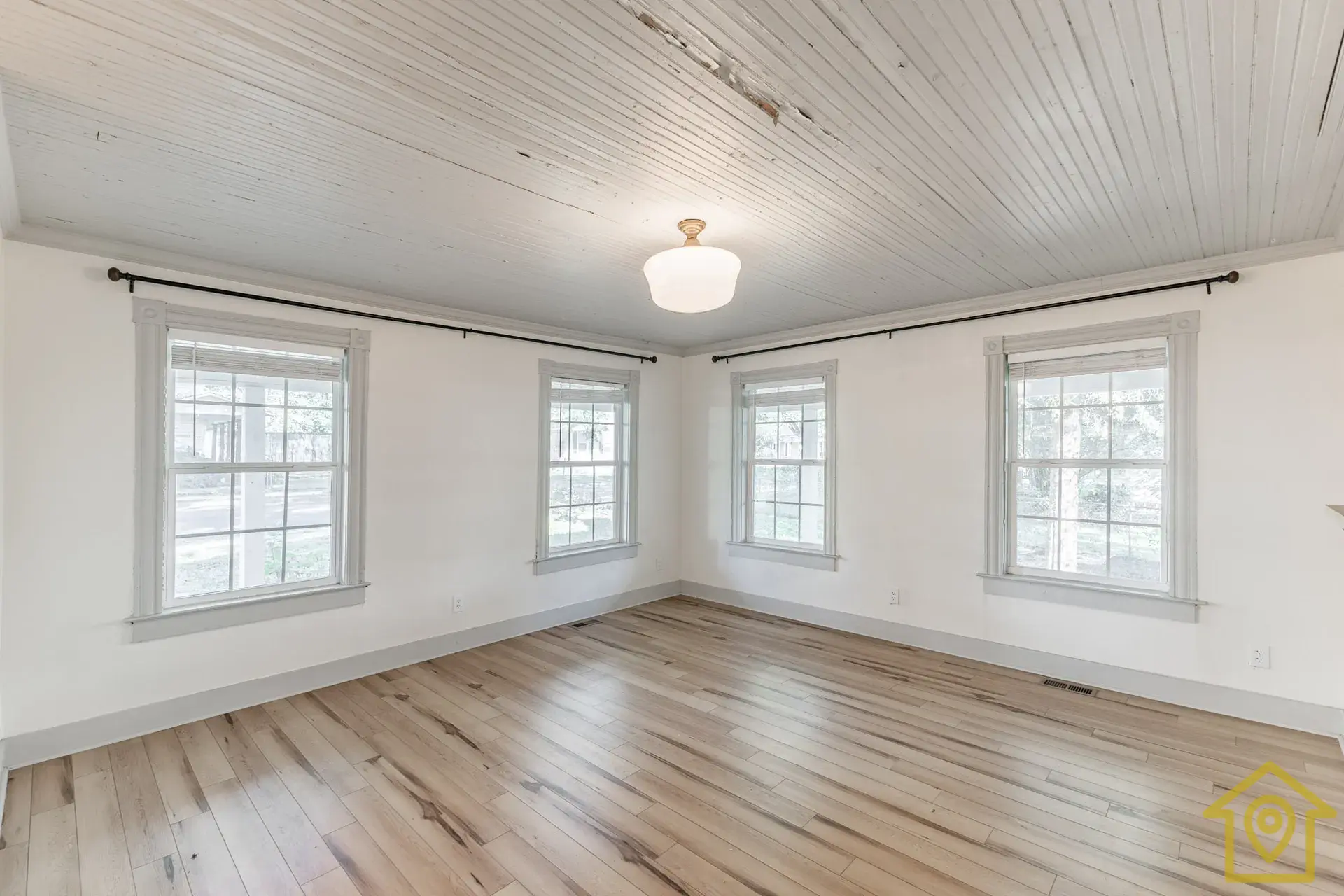 An absolute dream. Fully remodeled lakefront home just minutes to Omaha. An absolute dream. Fully remodeled lakefront home just minutes to Omaha.