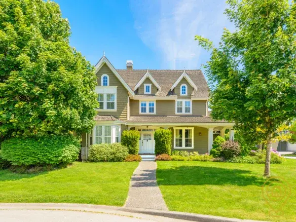 Family Victorian "View" Home