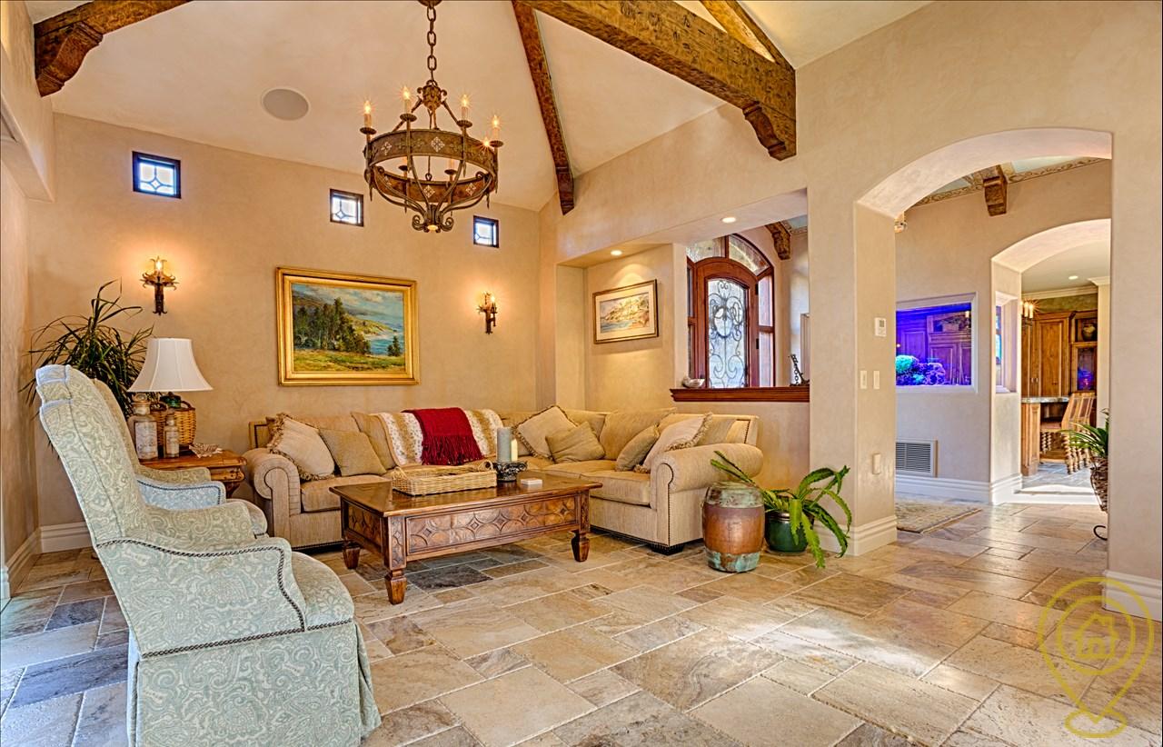 Private Estate Magnificent Views